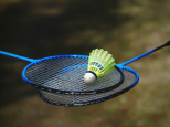 Du badminton dans le noir : la soirée ludique et sportive à Eaubonne