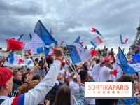 Athlètes et flambeau de Paris 2024