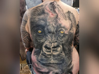 Kustom Tattoo le studio de tatouage à Paris qui repousse les limites du réalisme.