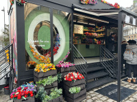 Saint-Valentin 2025 : des ateliers gratuits chez le Fleuriste LEGO à la Gare de l'Est - WhatsApp Image 2025 02 13 at 11.39.15