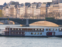 La Compagnie des bateaux de Paris lance les déjeuners guinguette tous les jeudis