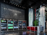 Le nouveau magasin Nike sur les Champs-Elysées ouvre ses portes