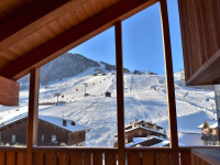 Vacances au ski : "il est trop tôt" pour réserver, d'après Borne