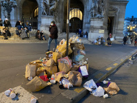 #SaccageParis : la proprété de Paris attaquée sur les réseaux sociaux 
