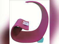 exposition designers algériens Institut Monde Arabe, exposition Institut Monde Arabe juin 2012, Designers Algeriens exposition Paris Juin 2012 | Crédit photo : Mouna Boumaza  Siège BABY DESK ©Mourad Krinah