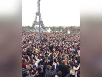 Le flashmob géant Gangnam Style de Cauet avec Psy au Trocadéro