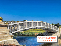 Pont aux Boules d'or de Jean-Michel Othoniel au Domaine de Méréville