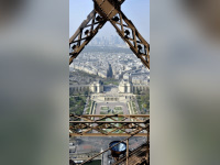 Bar à Champagne au dernier étage de la Tour Eiffel