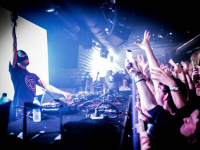 SBCR de The Bloody Beetroots en dj set au Showcase 