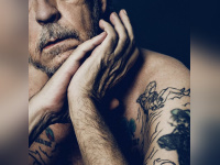 Renaud de retour dans les bacs au Printemps 2016