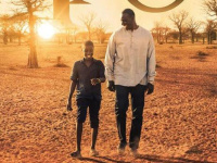 Yao avec Omar Sy en avant-première au Grand Rex de Paris 