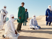 Tinariwen en concert au Casino de Paris en octobre 2019 