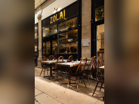 Zola installe sa grande terrasse couverte dans le Passage des Panoramas