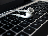 L’Invit.Live: une série de concerts virtuels avec Pomme, Julien Doré, Camille et Julie Berthollet...