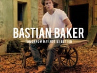 Bastian Baker en showcase et dédicace à la Fnac Bercy Village