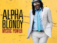 Alpha Blondy en rencontre dédicace à la Fnac Montparnasse