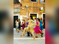 La parade de Marinella Senatore au Centre Pompidou