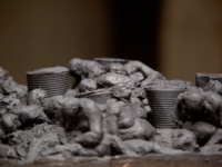 Les vitrines de l'atelier des artistes en exil, exposition rue de Valois