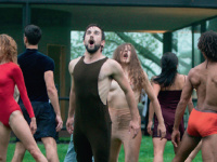 Modern living 2019, spectacle de Gerard and Kelly à la Villa Savoye