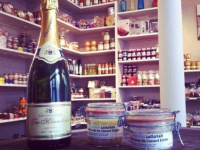 Dégustation de champagne et de foie gras à l'epicerie Saint-Sabin 
