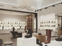 Deux nouvelles boutiques Jonak à Paris