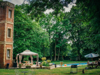 Pool that Party by Excuse MyParty !