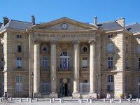 Les mairies les plus insolites d'Île-de-France : les architectures les plus originales 