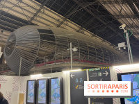 Mais que fait ce ballon dirigeable au cœur de la Gare d'Austerlitz à Paris ? 