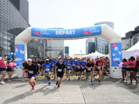 La course solidaire Enfants sans Cancer City par Imagine Margo à La Défense