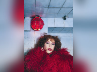 Les Meneuses : la revue qui revisite le cabaret au Théâtre Les Étoiles