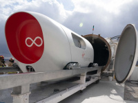 Hyperloop : premier test concluant avec des passagers pour Virgin