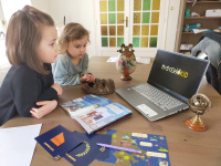 Mysterio Box, l'escape game éducatif à la maison qui transforme vos enfants en agents secrets