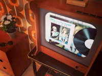 Escape game Rock'n Spy : voyagez dans les années 70 chez L'Antichambre