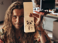 "Panda", série policière pleine d'humour avec Julien Doré sur Disney+ en mars 2024