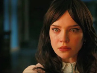 Companion : le thriller de science-fiction mystérieux avec Lukas Gage, Jack Quaid, Rupert Friend