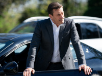Vrais voisins, faux amis : le thriller dramatique avec Jon Hamm