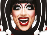Bianca Del Rio aux Folies Bergère avec It Gets Bitter