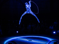 Nocturne (Parade), Phia Ménard