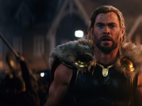 Luke Hemsworth, le grand frère de Chris joue un faux Thor dans Thor Love and Thunder