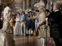 Jeanne du Barry (Maïwenn) et Johnny Depp (Louis XV) dans Jeanne du Barry 