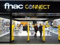 Les magasins Fnac-Darty restent ouverts pendant le confinement