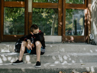 Auto-confinement dans les écoles : des consignes floues perturbent syndicats et parents d'élèves