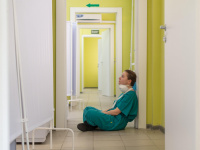 Covid en Île-de-France : "l'épidémie s'emballe", les soignants inquiets face à la troisième vague 