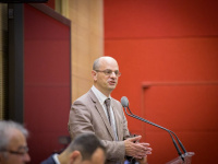 Covid : un collectif d'enseignants dépose une plainte contre Jean-Michel Blanquer