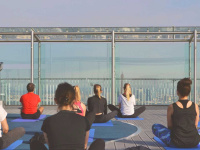 Des cours de yoga sur la terrasse de la tour Montparnasse