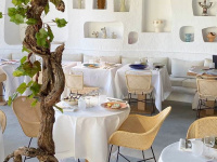 Ouverture d'Oursin par Jacquemus et Kaspia aux Galeries Lafayette Champs-Elysées