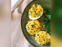 La recette des oeufs mimosa au wasabi de la cheffe Camille Dessolin