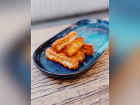 La recette du halloumi frit de Juan Arbelaez, chef de Yaya