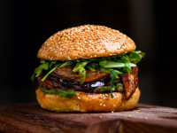 Joia, le restaurant d'Hélène Darroze, propose des menus livrés ou à emporter