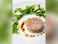 Recette de la salade d’artichauts et foie gras d’oie du chef deux étoiles Cédric Deckert